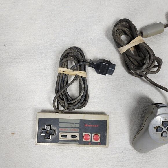 PS1 & NES Video Game Controllers Nintendo Retro Console Gaming Playstation Games - Picture 5 of 13